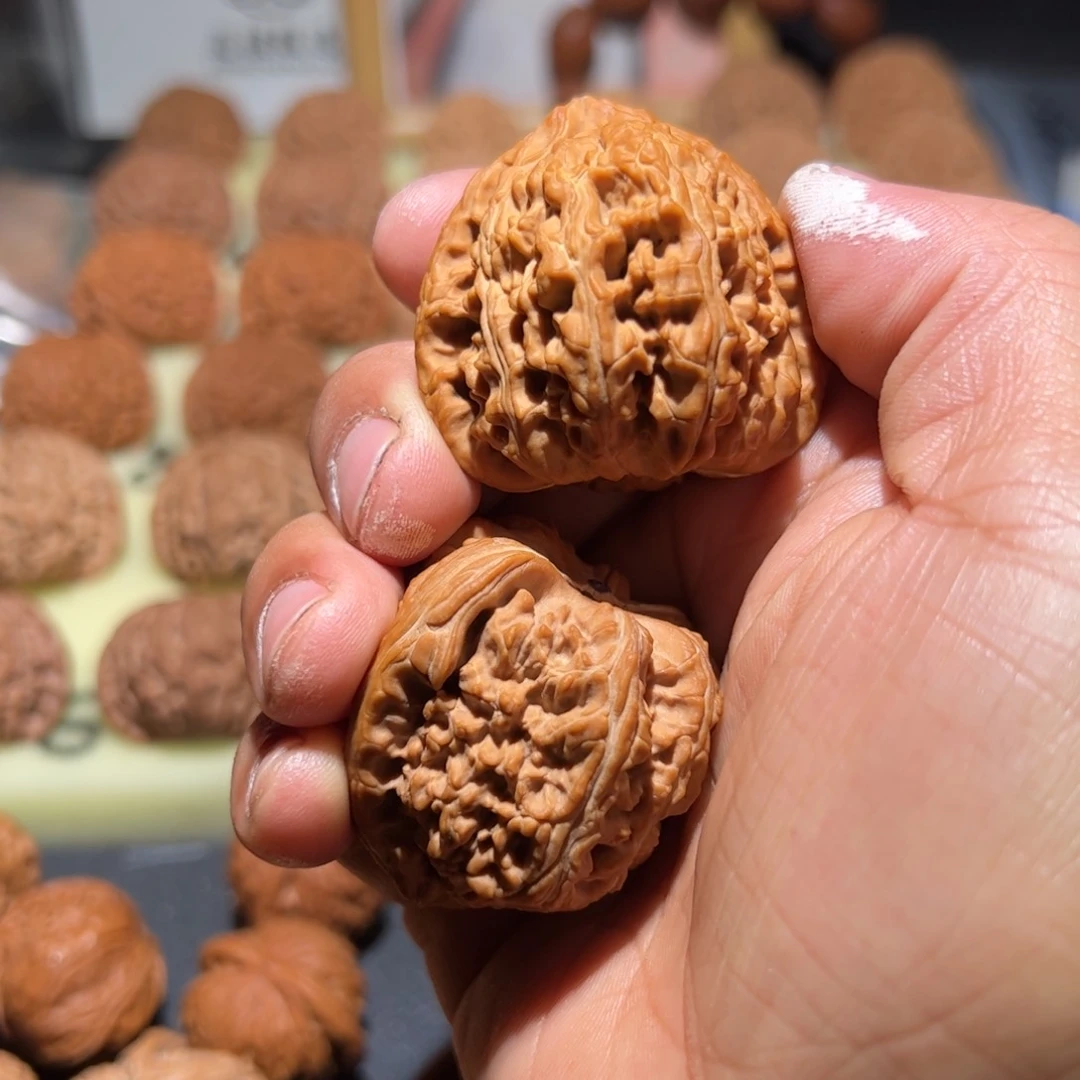 文玩核桃吊坠力**品三角城42