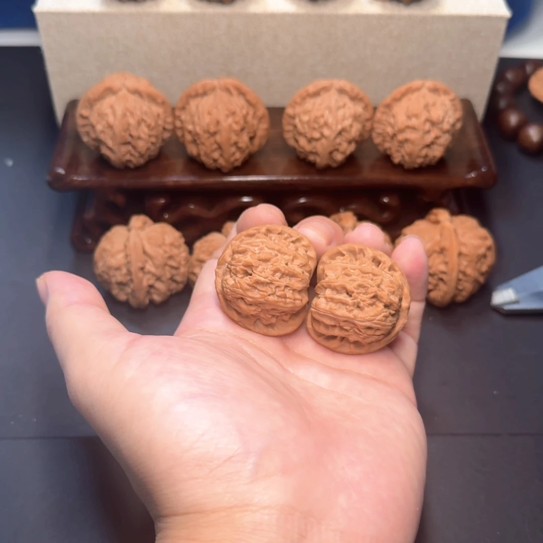 文玩核桃把件37白狮子全品