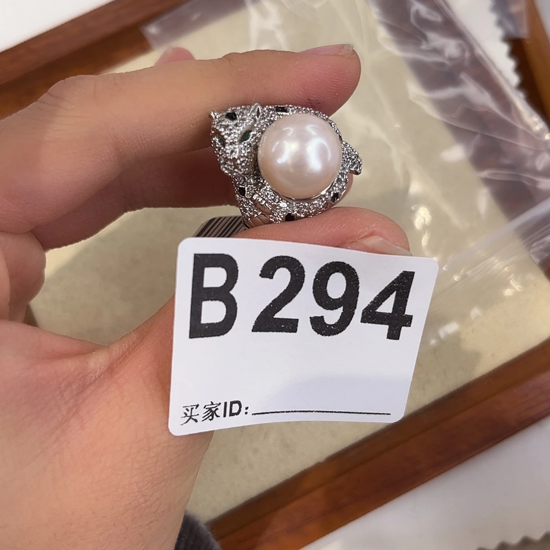 淡水珍珠耳饰合金