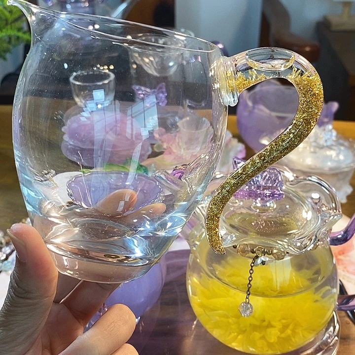 。。。。。。。。。。。。。。。。水晶