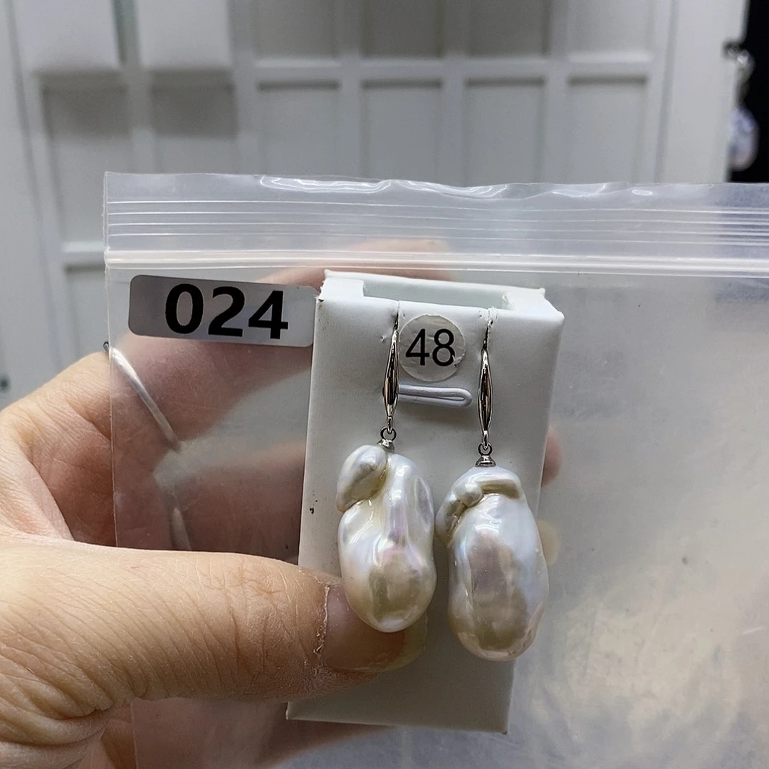 颈饰合金淡水珍珠