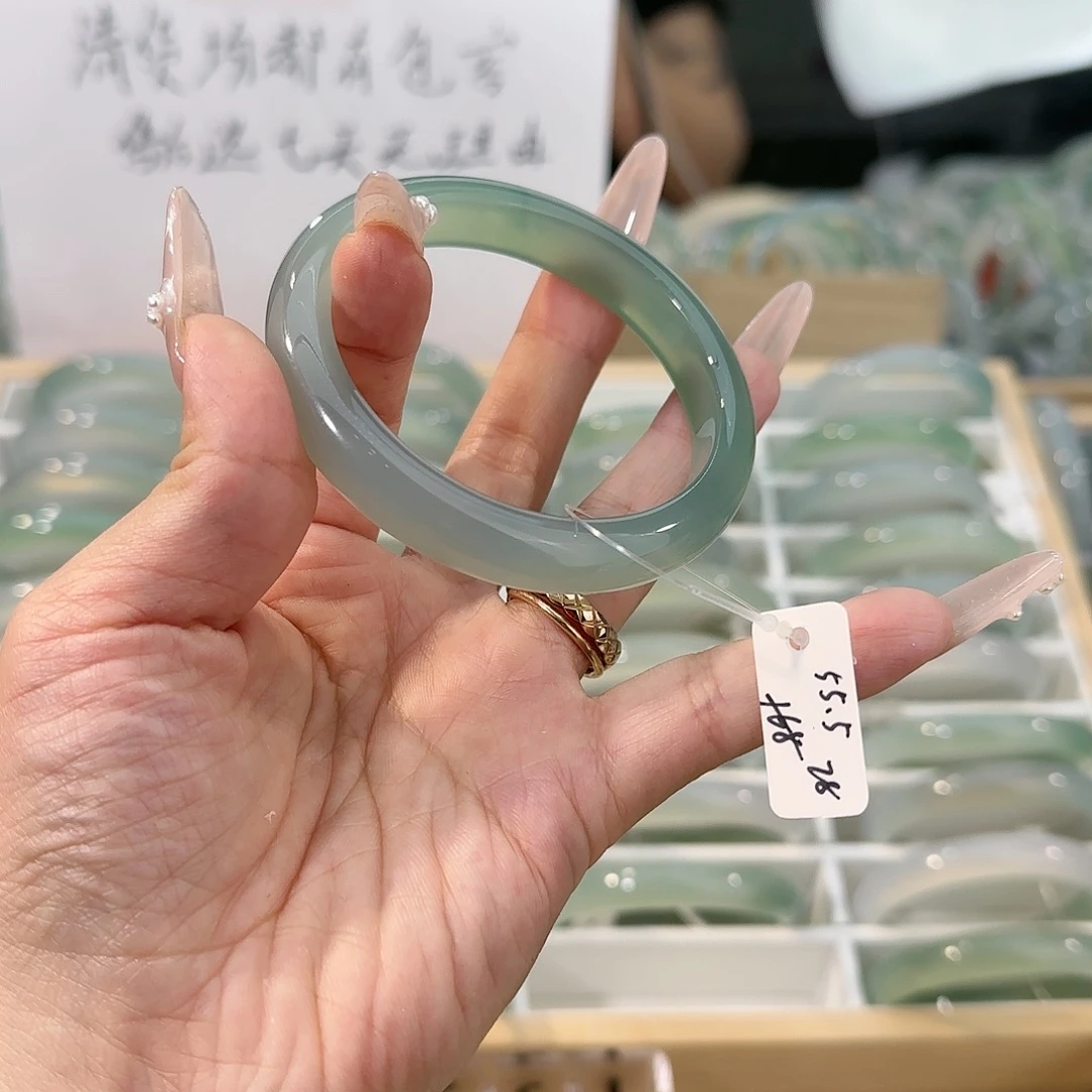 手镯玛瑙/玉髓未镶嵌圈口55.5