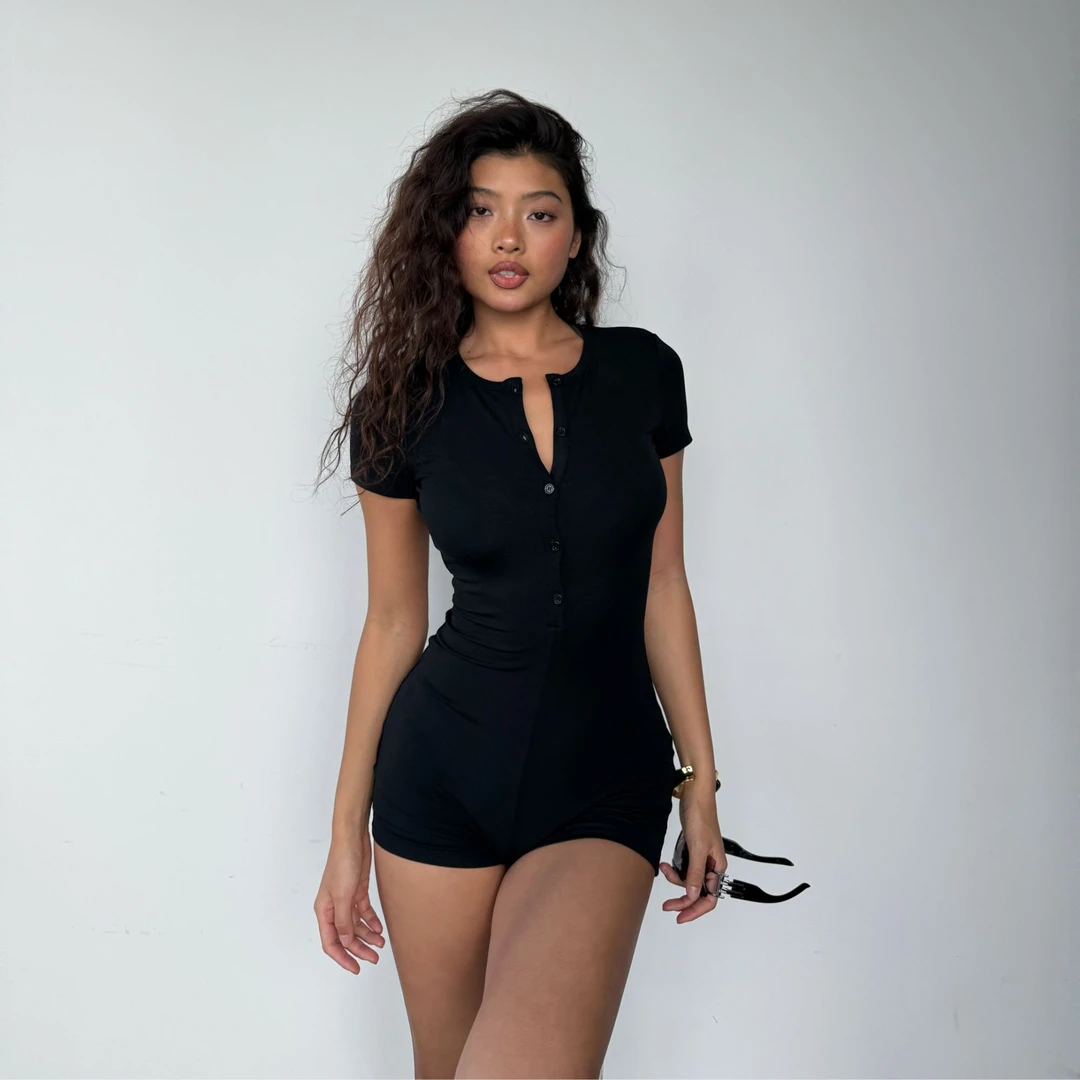 【Fcii】连体纯色经典纽扣合体短袖连体裤H4T2784