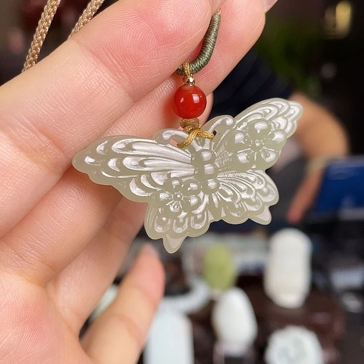 和田玉未镶嵌颈饰定制发货