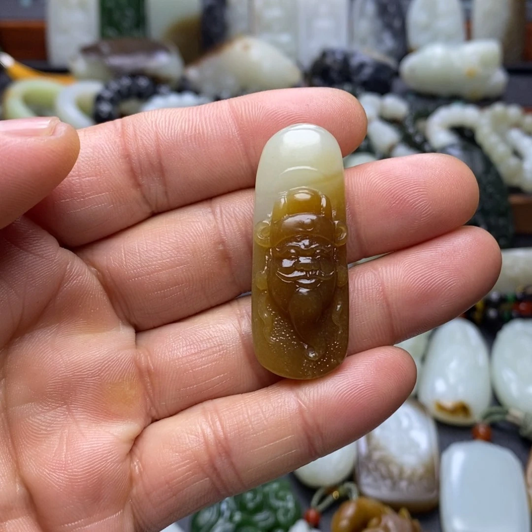 颈饰未镶嵌和田玉