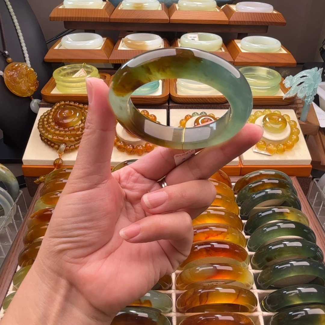 蛇纹石玉未镶嵌手镯58