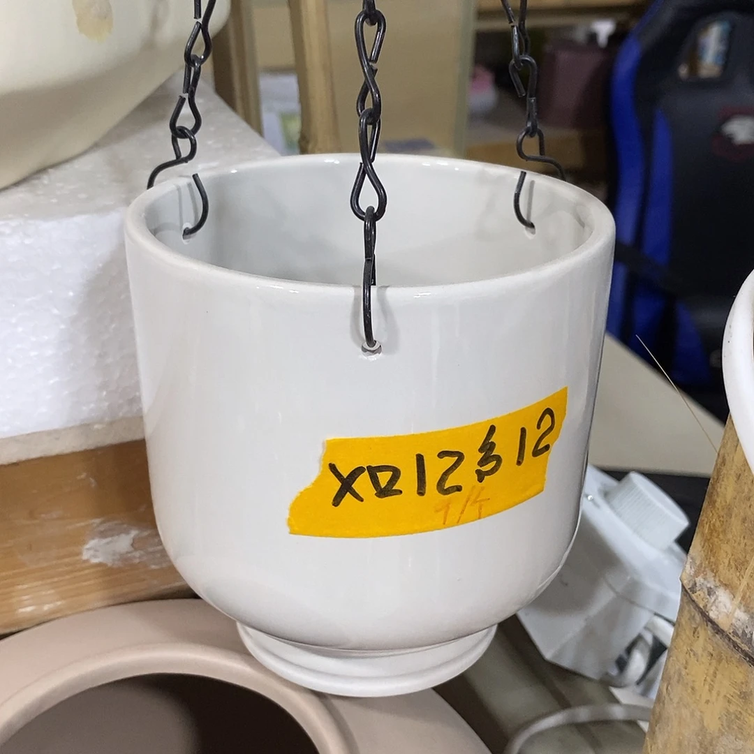 摆件陶盆有孔 瑕疵介意勿拍