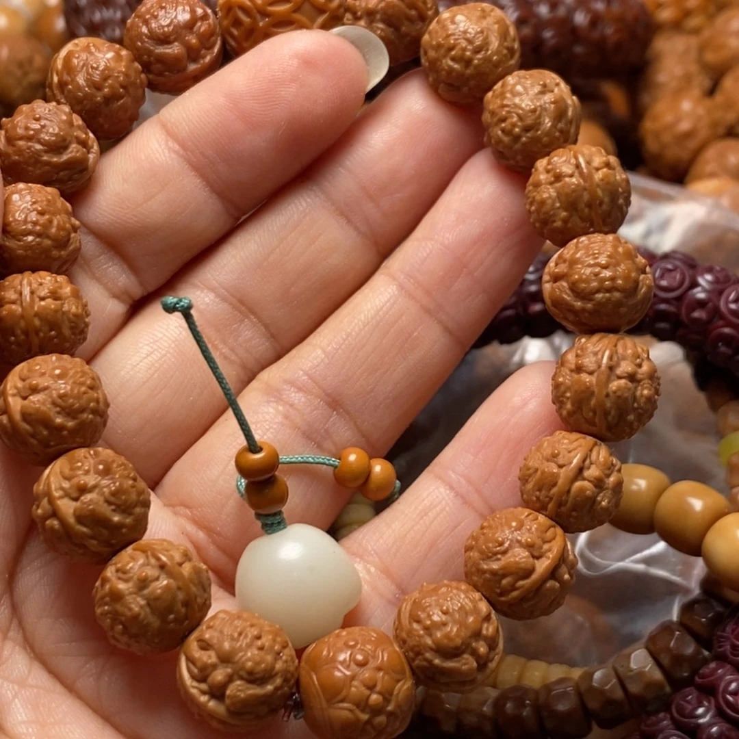 猴头核桃吊坠猴头