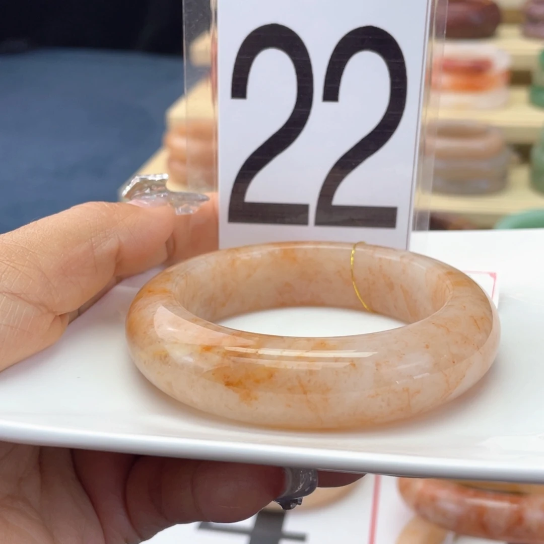 石英质玉未镶嵌手镯