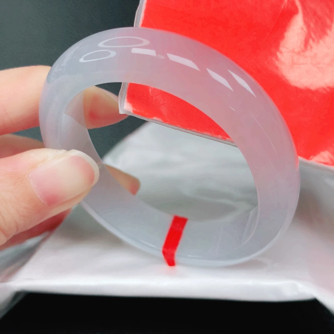 翡翠未镶嵌手镯52贵