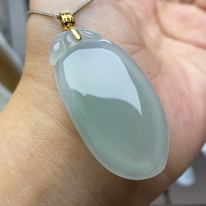 【闪购商品】颈饰18K金镶嵌翡翠27