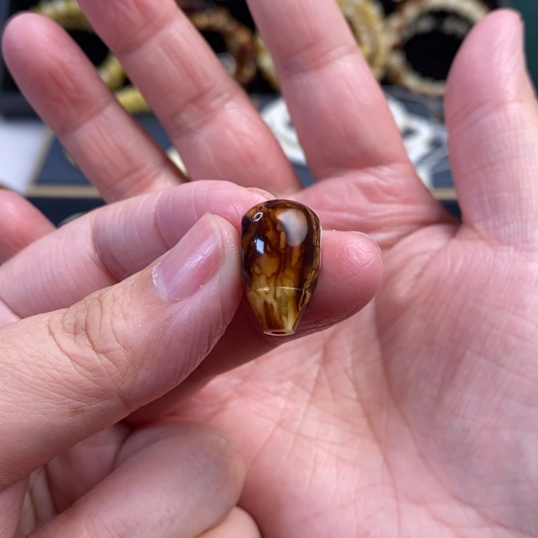 裸石蜜蜡未镶嵌沁色虎皮纹三通11