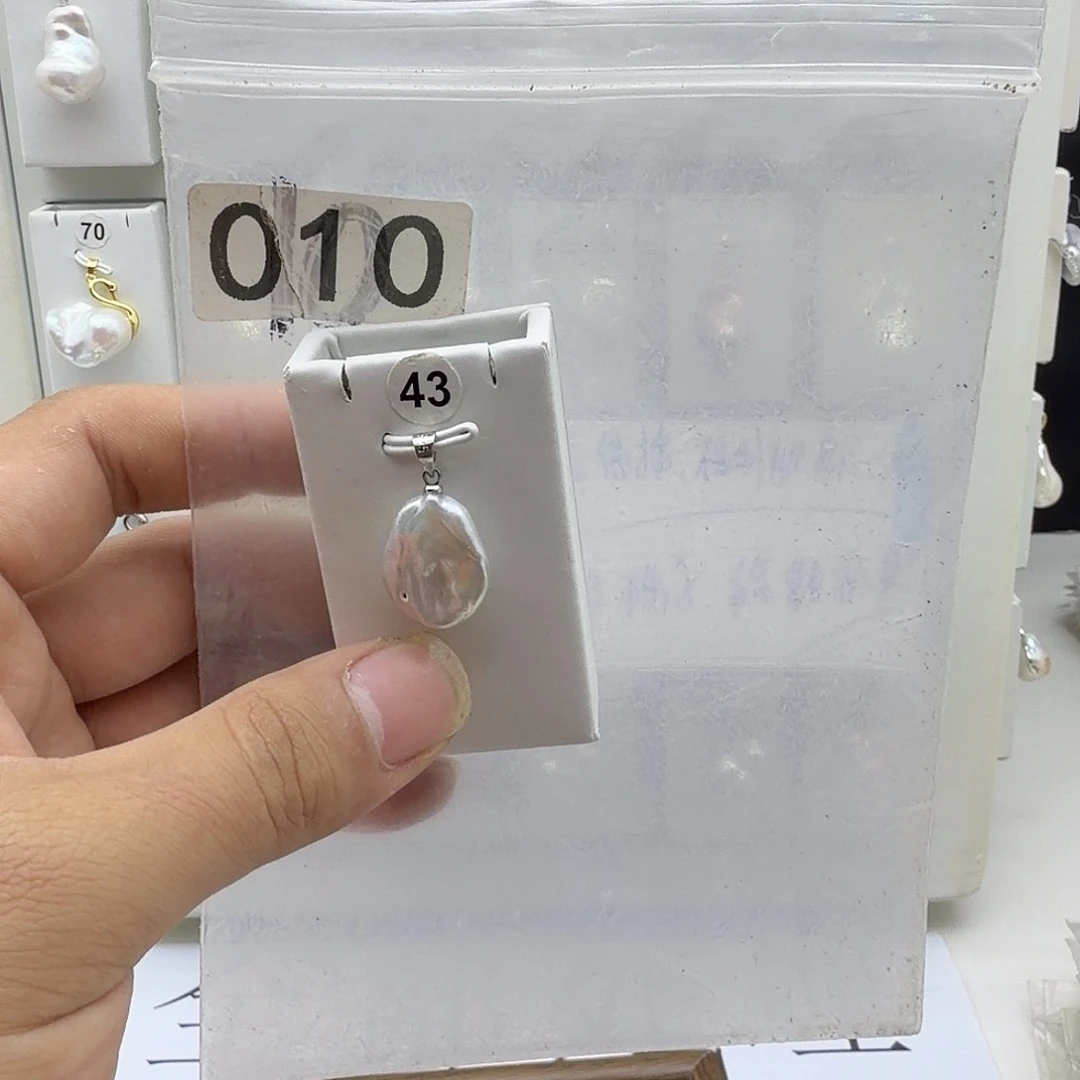 合金淡水珍珠颈饰