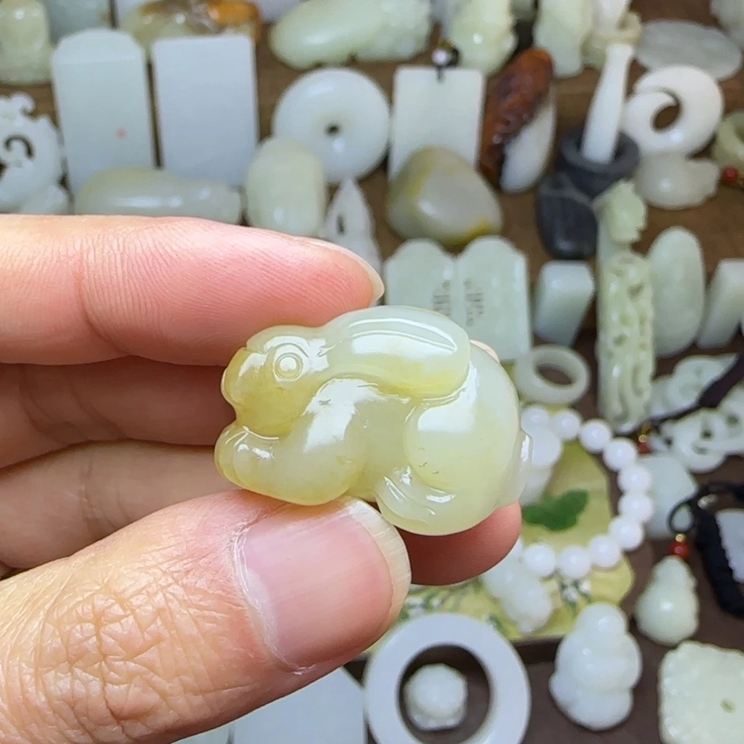 和田玉未镶嵌挂件