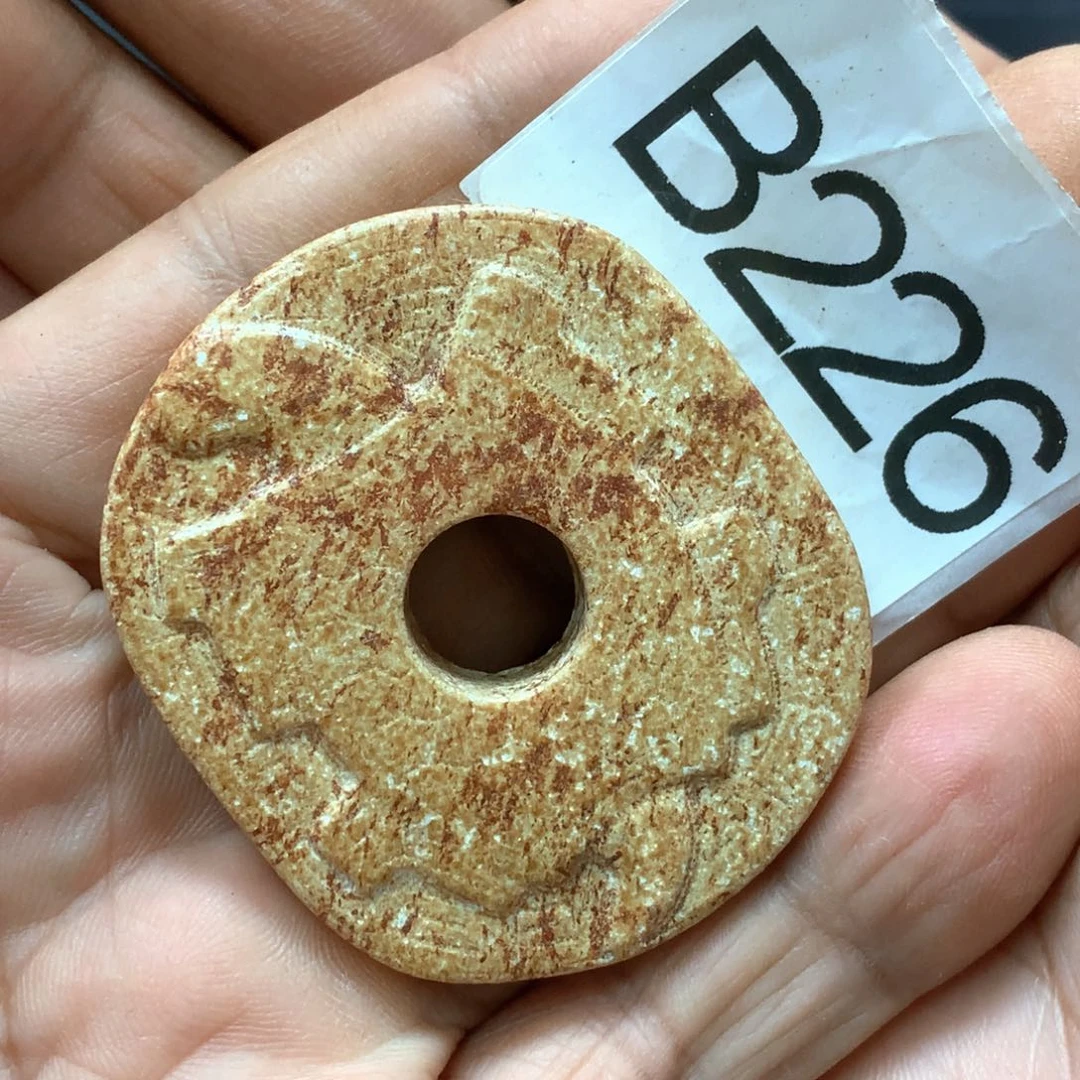 未镶嵌和田玉挂件