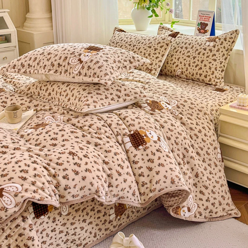 2025新款A类牛奶绒床盖单件加厚夹棉四件套防滑轻奢复古卧室冬