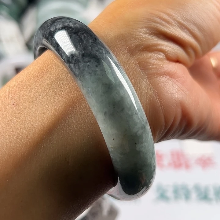 翡翠未镶嵌手镯纯天然缅甸A货翡翠乌鸡半山水58.4