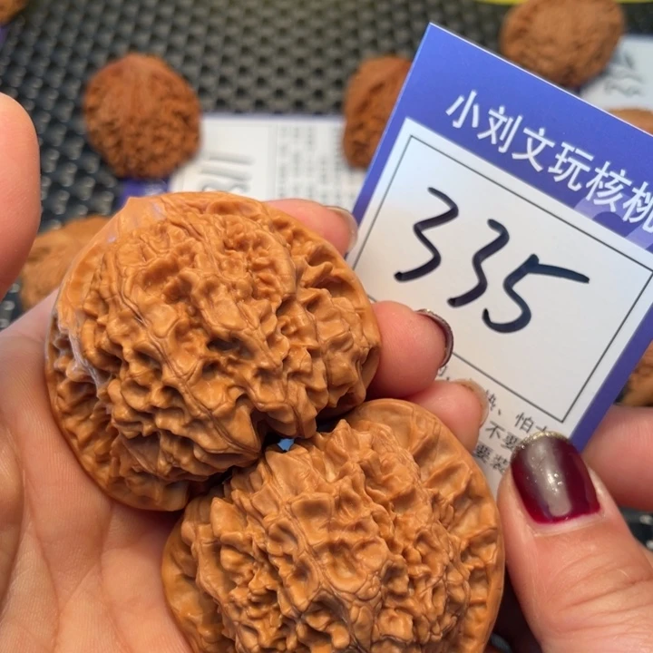 桃核把件51官帽335。。。。。