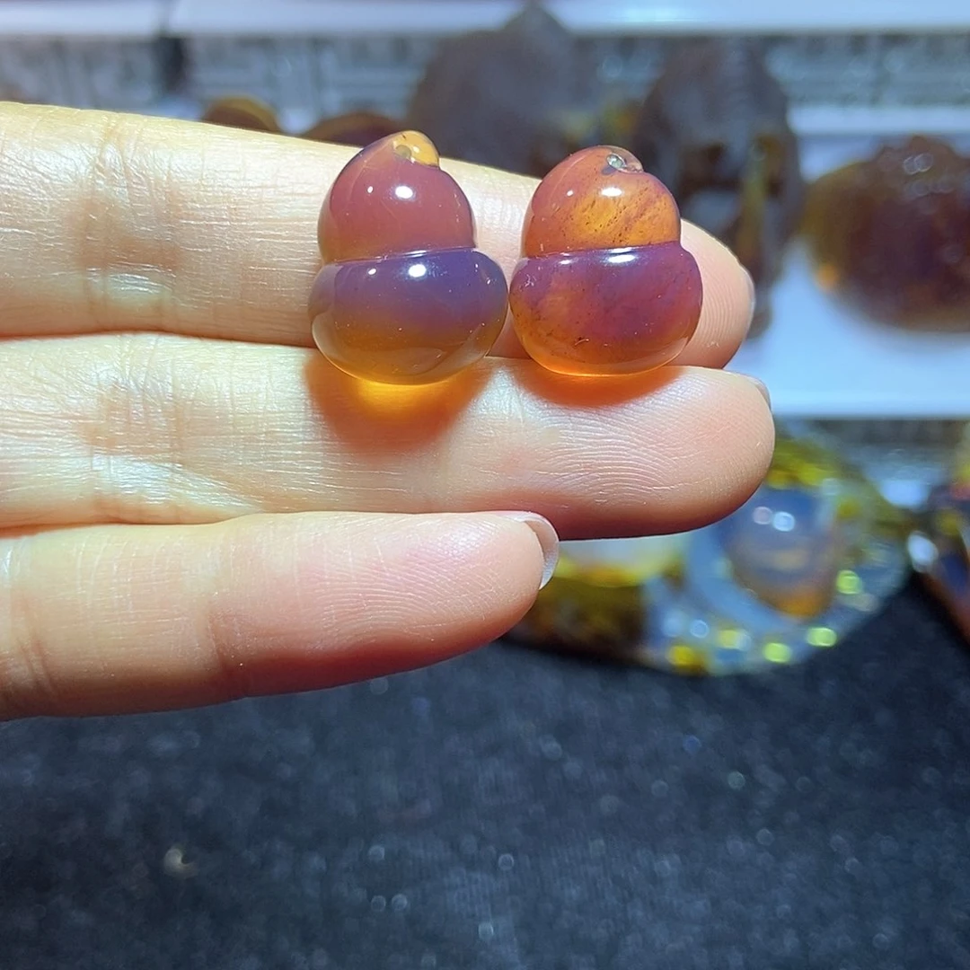 未镶嵌颈饰琥珀风*沙缅甸天然琥珀吊坠