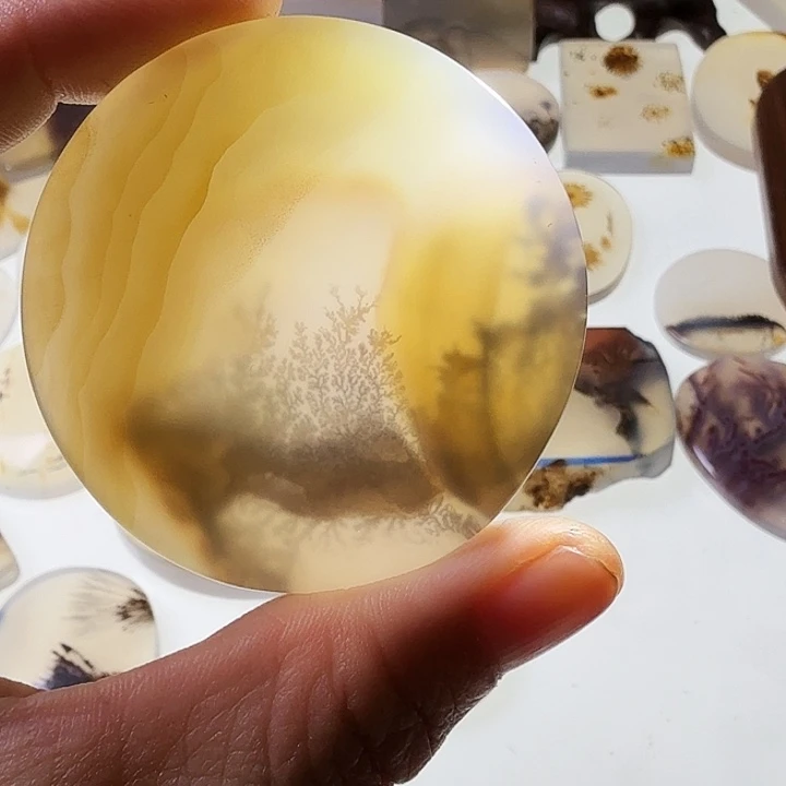 玛瑙/玉髓未镶嵌珠宝半成品