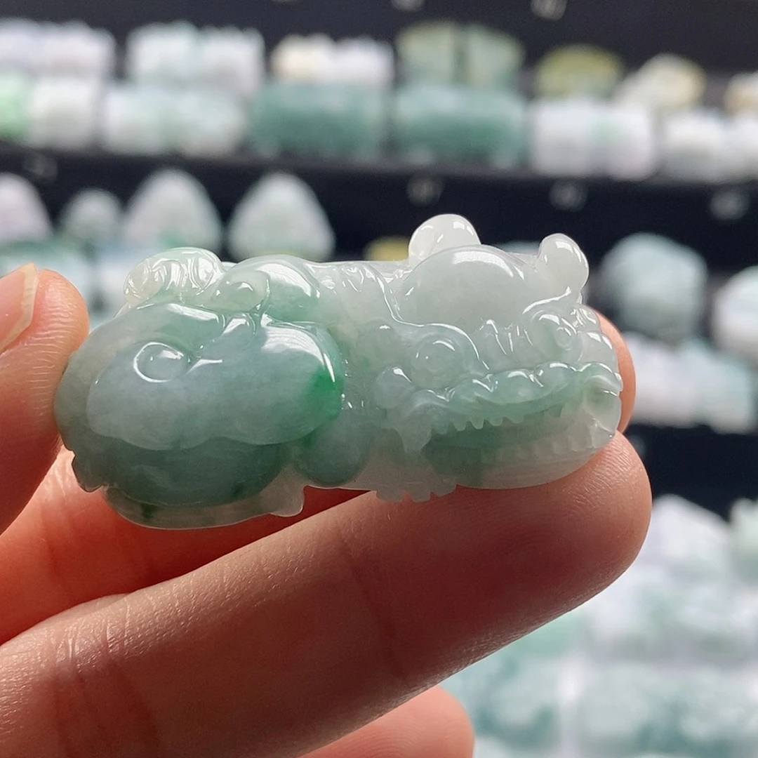 颈饰未镶嵌翡翠翡翠貔貅