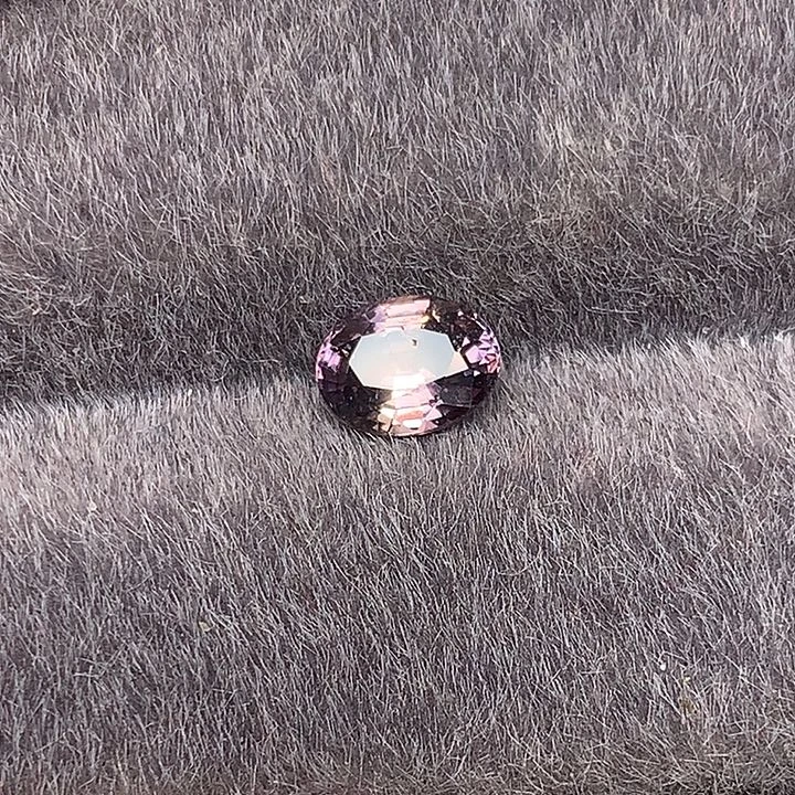 尖晶石裸石0.93ct