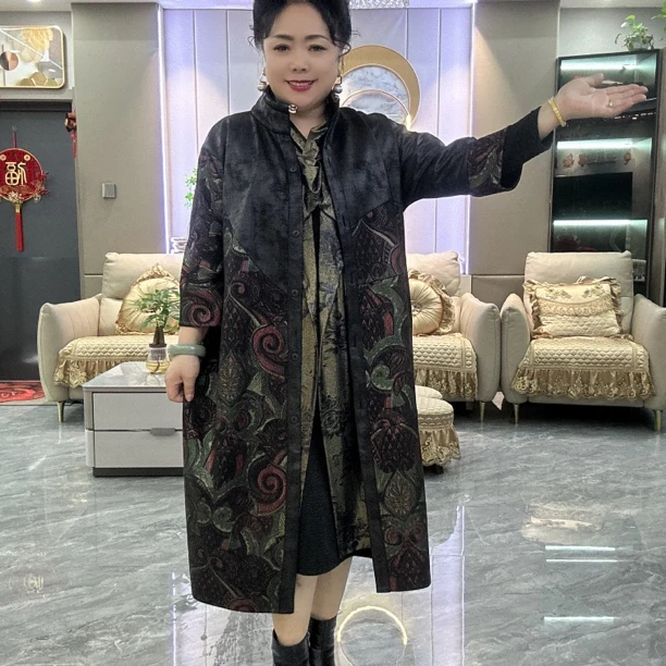 《乐姐》推荐新款秋冬季复古风衣外套811款，定制