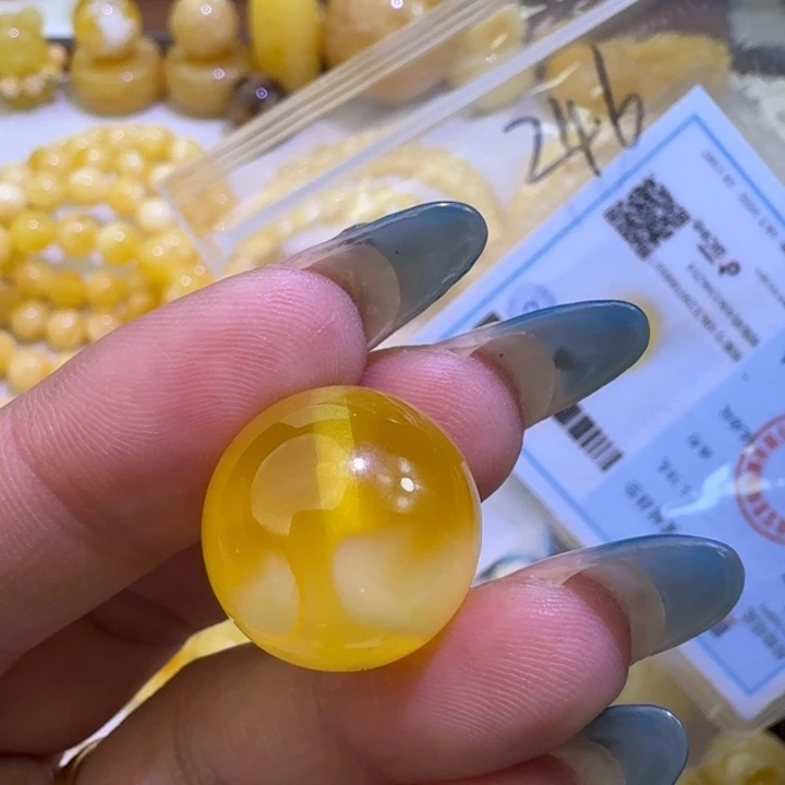 裸石琥珀未镶嵌18.4mm