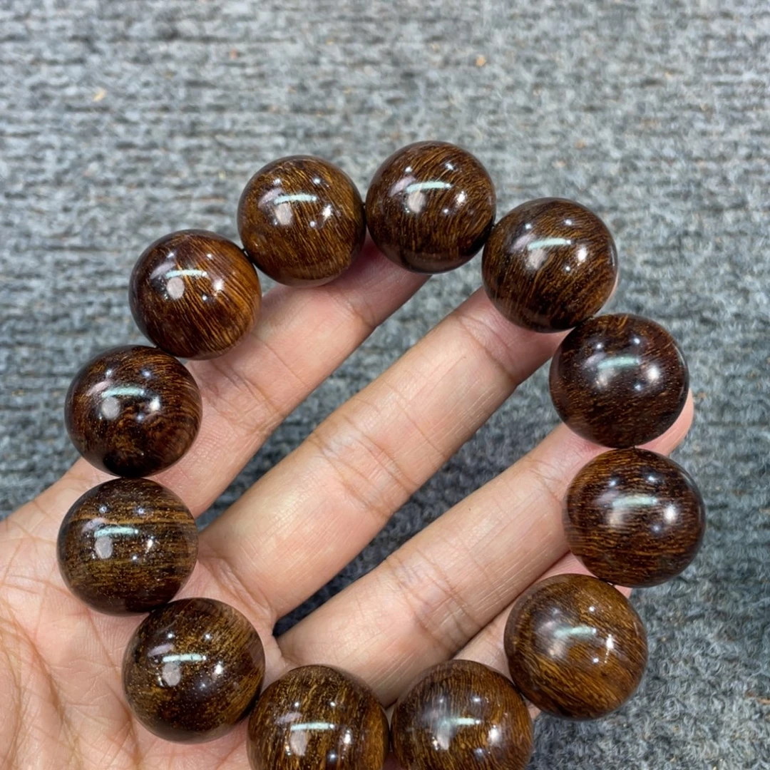 李***贤柏木（崖柏）8888888888888888