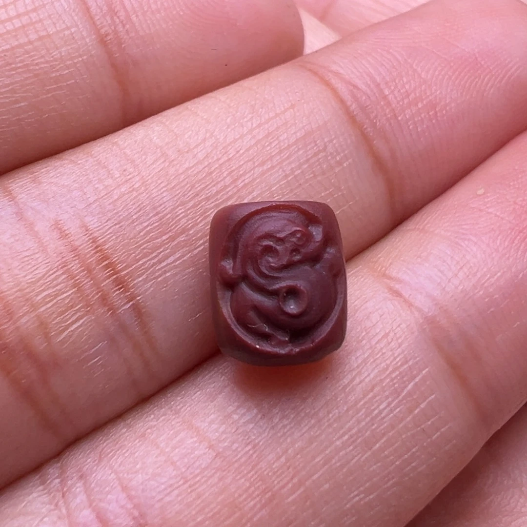 南红玛瑙未镶嵌珠宝奇石包浆仿古龙