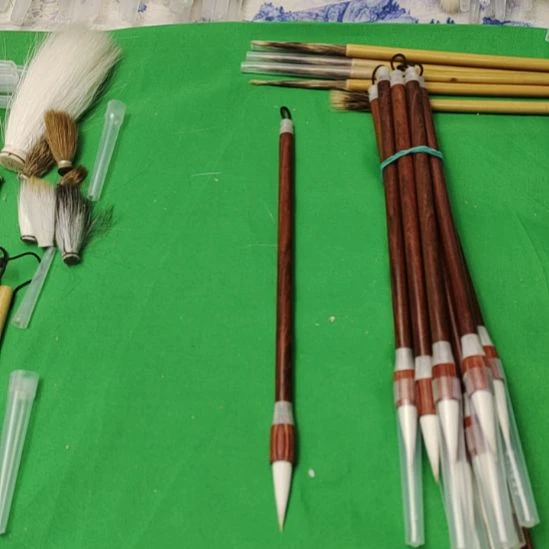 红檀木兼毫中楷毛笔一支