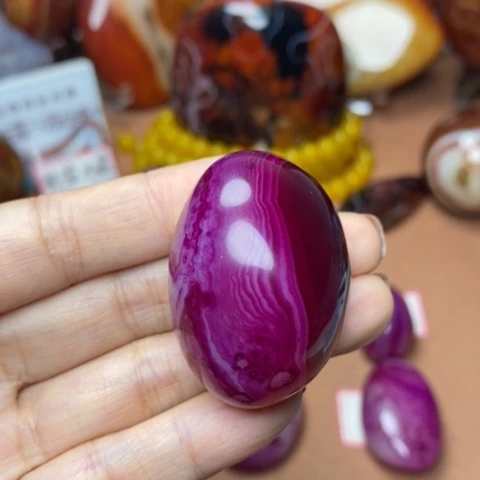 未镶嵌玛瑙/玉髓珠宝奇石