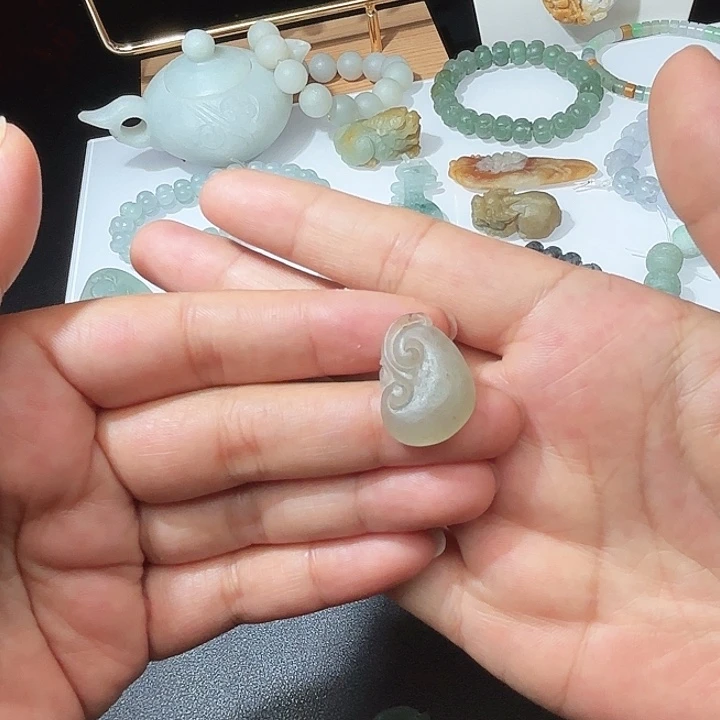 定制翡翠未镶嵌天然缅甸翡翠A货如意不退不换