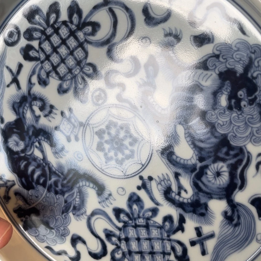 瓷片景德镇青花狮子滚绣球大壶承