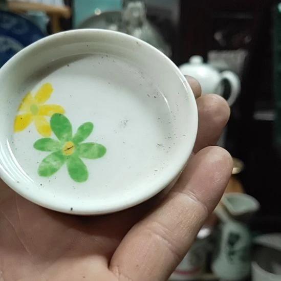红***宝茶盏瓷器活动了一下就