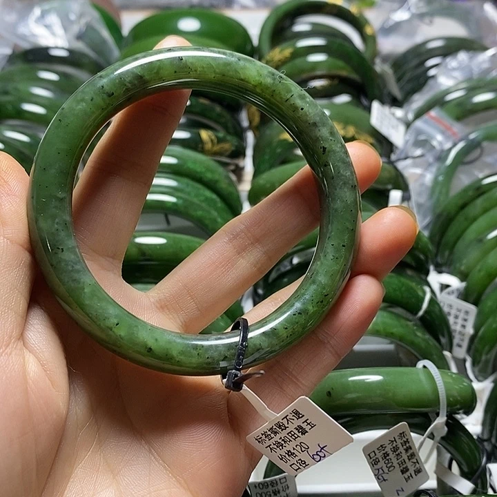 和田玉（碧玉）手镯未镶嵌正圈60