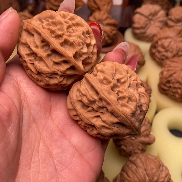 【闪购商品】火**叨文玩核桃