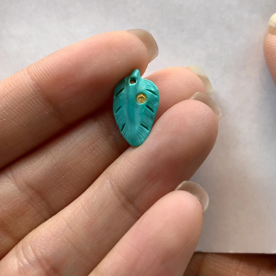 绿松石配饰未镶嵌
