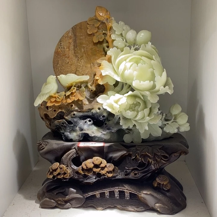 未镶嵌蛇纹石玉（覆膜）珠宝奇石