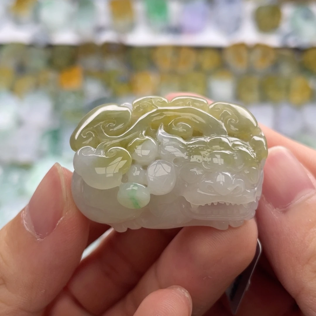 翡翠未镶嵌颈饰貔貅19