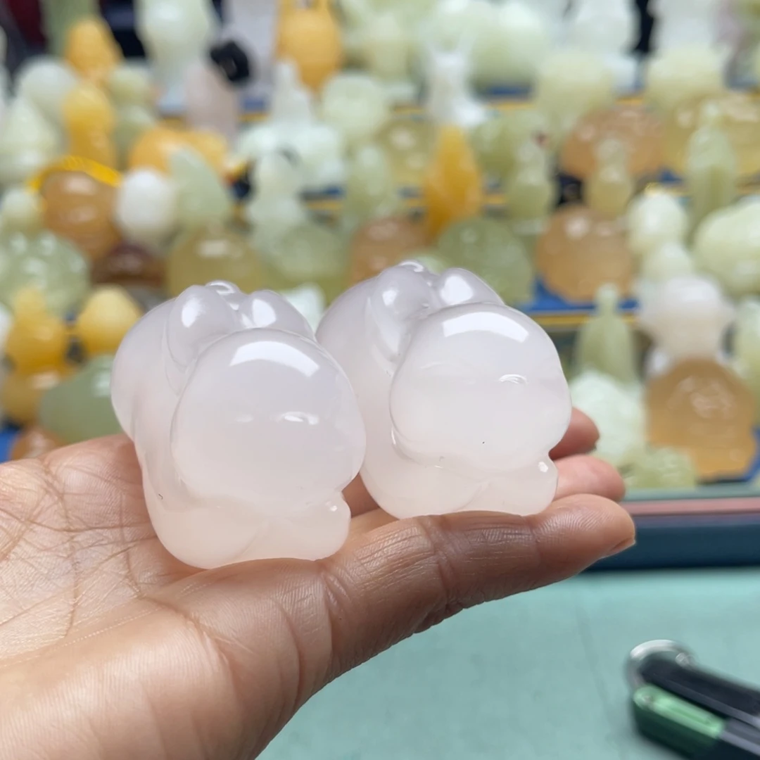 嘉***凝玉天然桌面小摆件