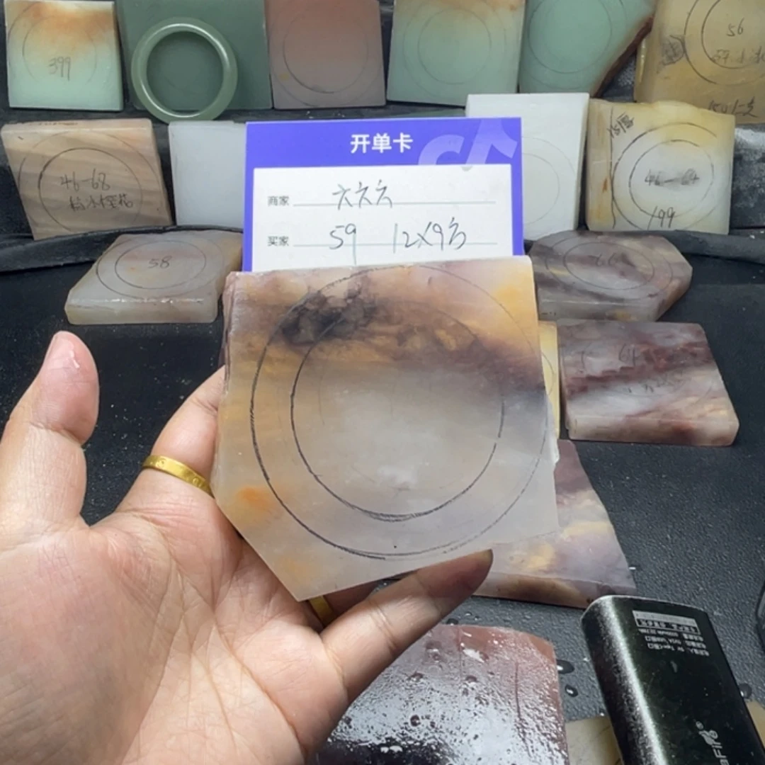 六***六石英质玉（金丝玉）未镶嵌手镯定制手镯