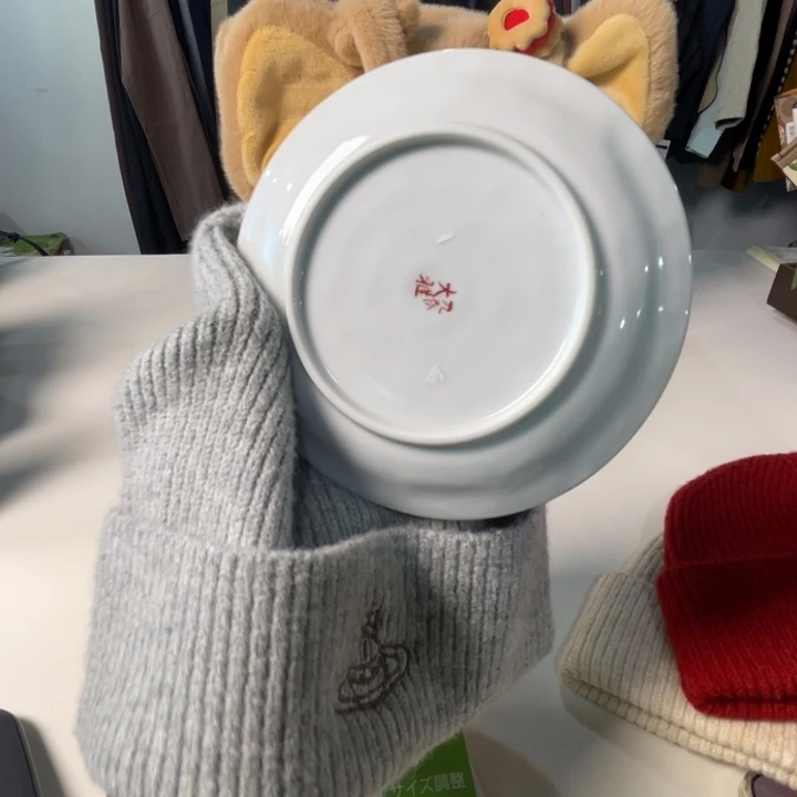 瓷片78。。。。。。。。。。。。。