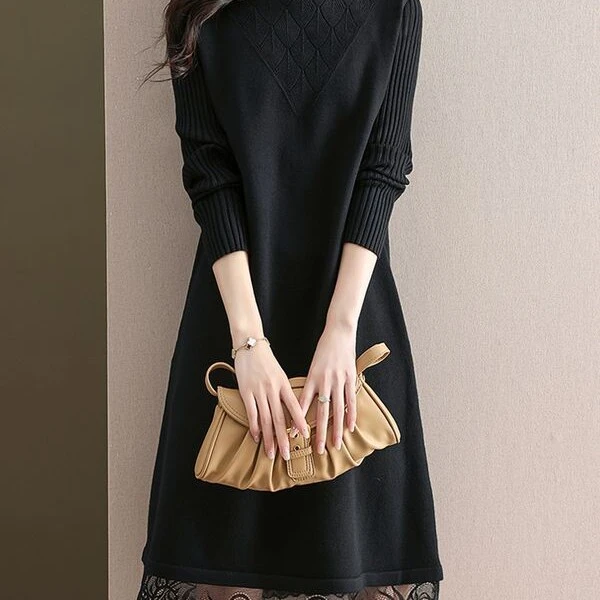 配大衣针织连衣裙女秋冬2025新款小个子洋气内搭中长款打底毛衣裙