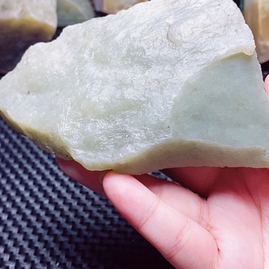 和田玉（糖玉）未镶嵌珠宝半成品