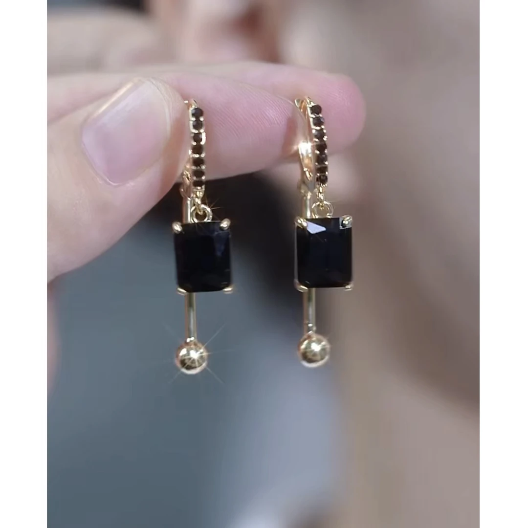 铜合金耳饰 新款轻奢【气质佳人】精致时尚洋气百搭耳环0437