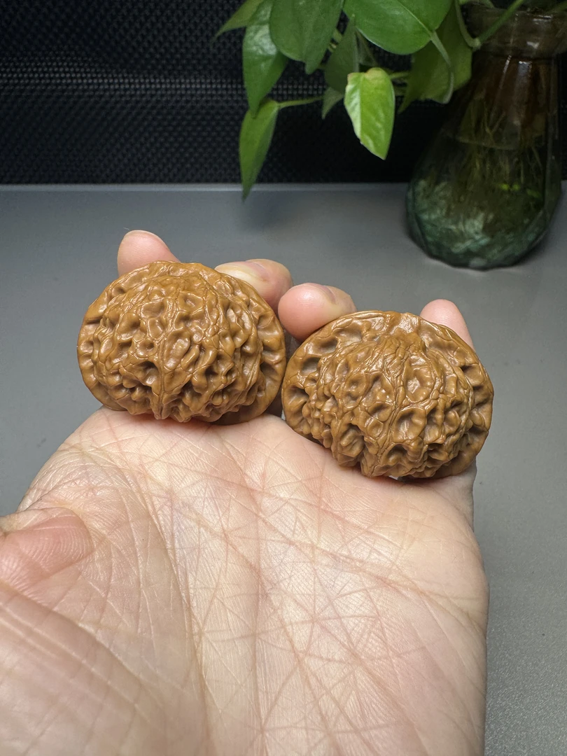 文玩核桃把玩饰品