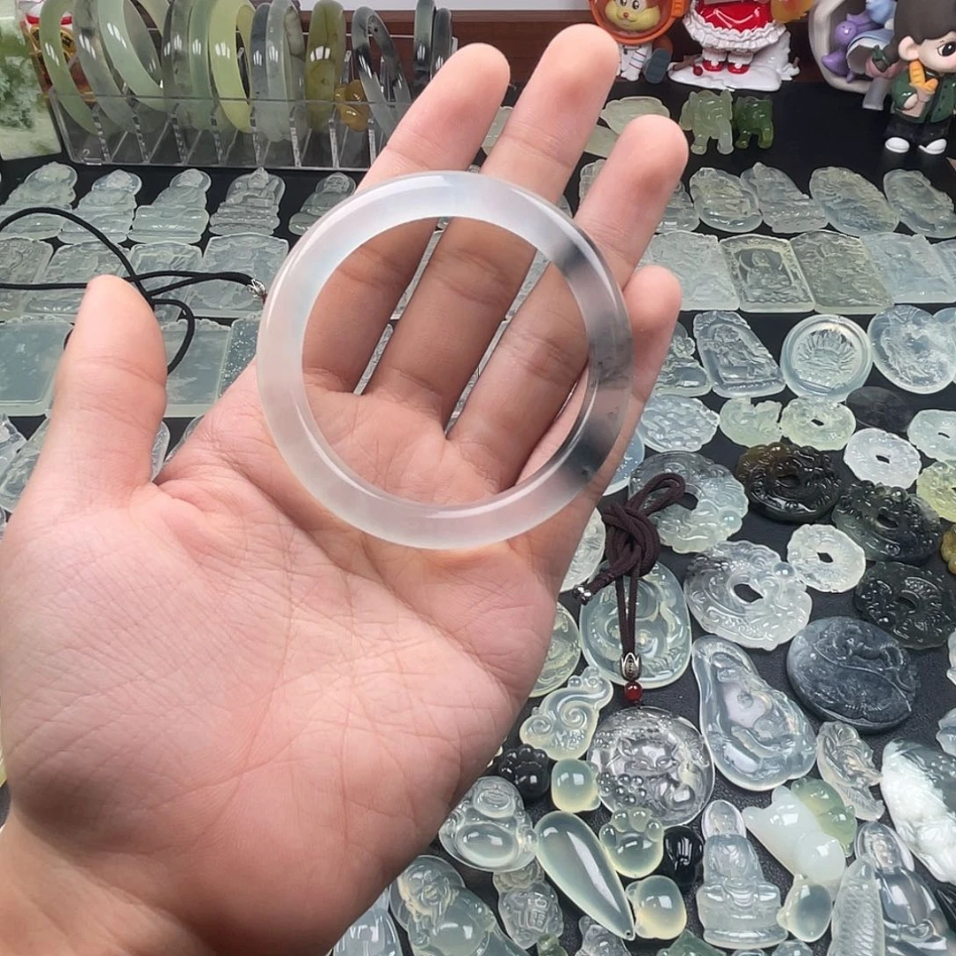 蛇纹石玉吊坠(赠链)未镶嵌