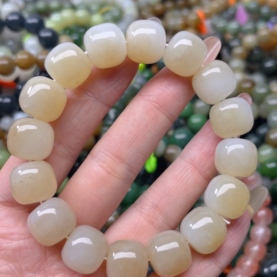 手链未镶嵌和田玉