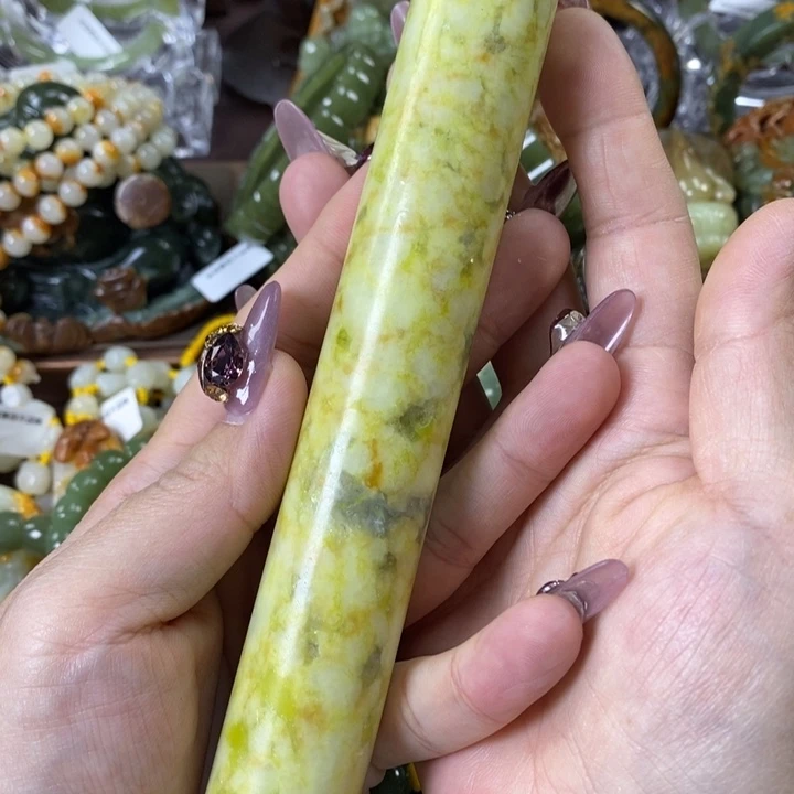 蛇纹石玉擀面棍未镶嵌
